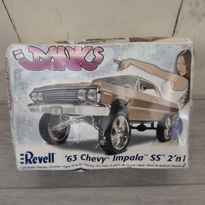Revell Donks '63 1963 Chevy Impala SS 2n1 1:25 Scale Plastic Model Kit **Bad Box